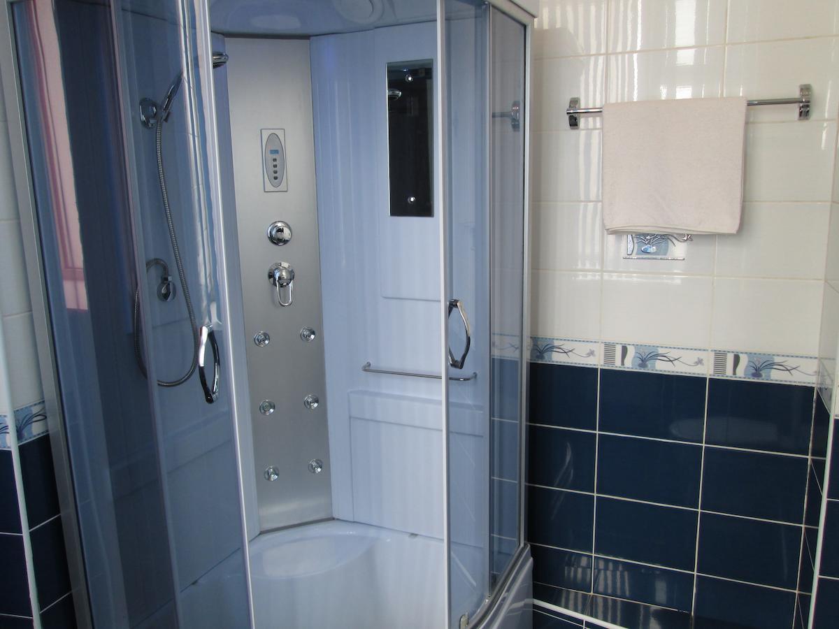Pekin Hotel Temirtau Habitación foto